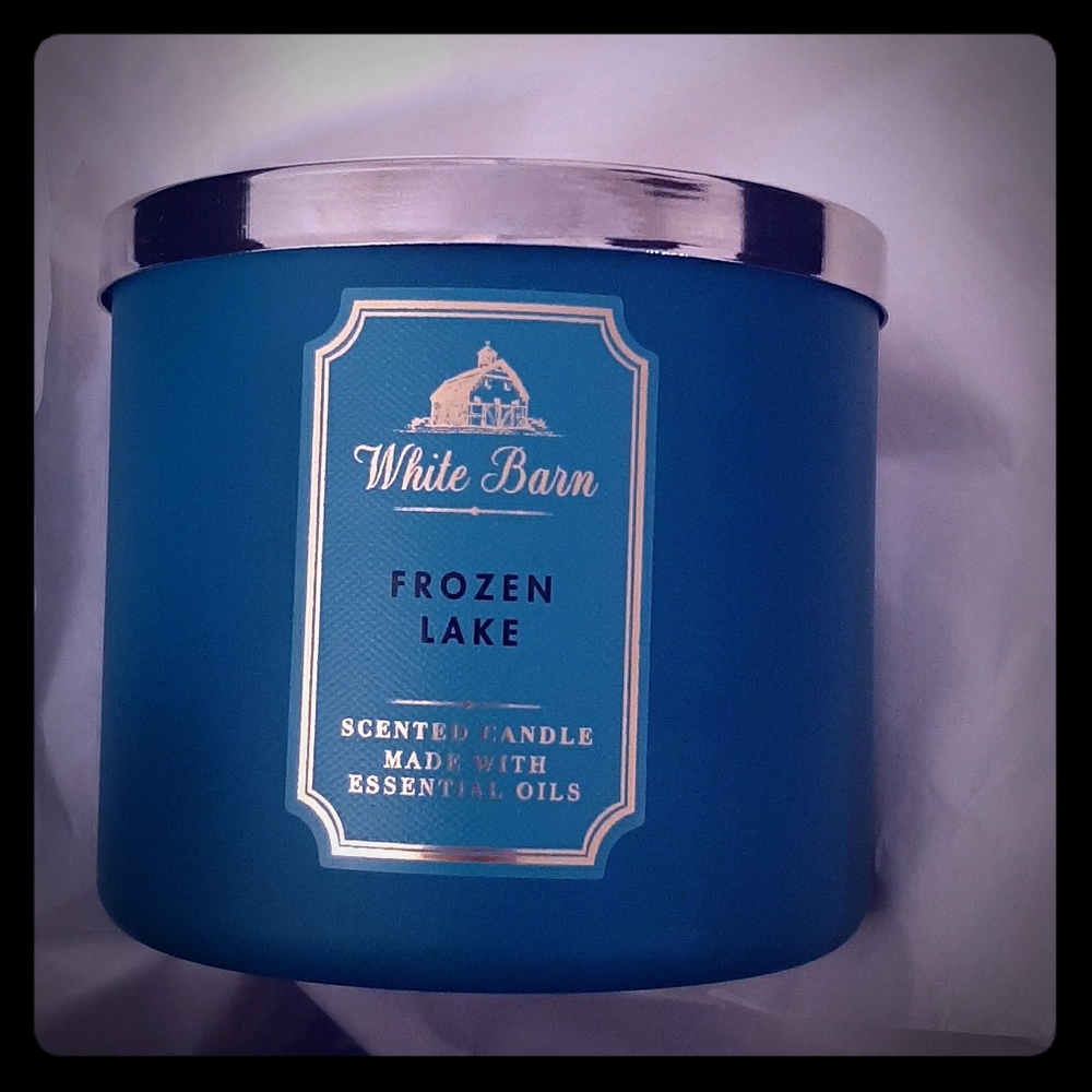 SCENTED CANDLE